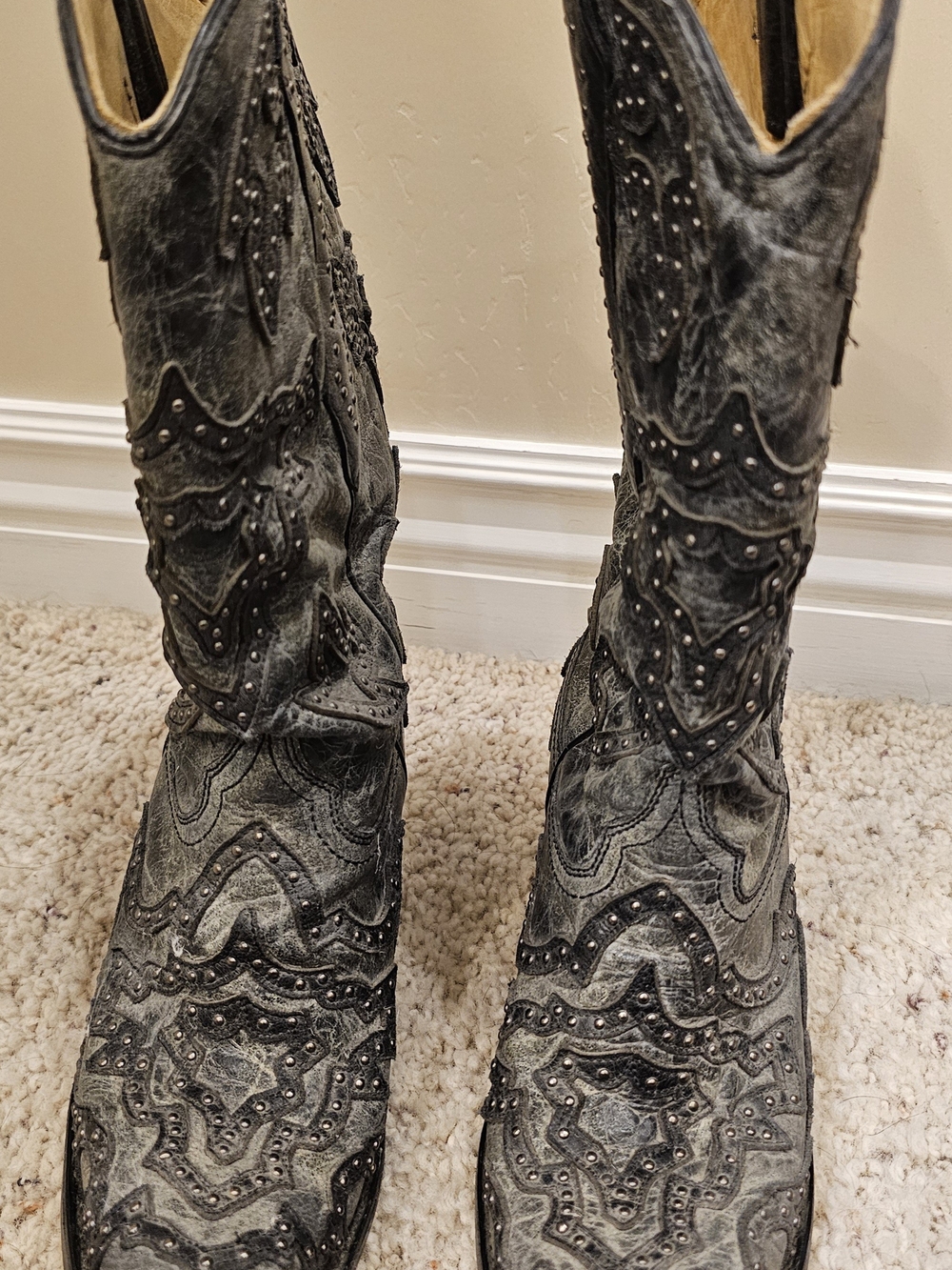 Corral Vintage 7.5m Studded Grey Inlay Western Boots